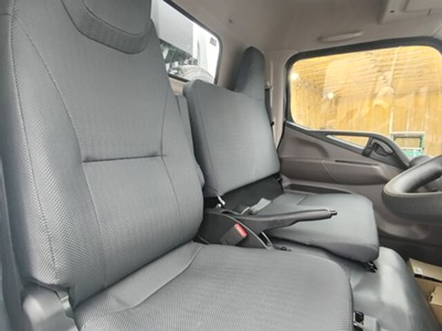 三菱ふそうキャンターパッカー車（塵芥車）小型（2t・3t）[写真24]