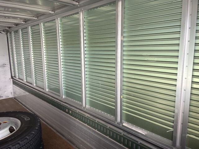 トヨタダイナアルミウイング小型（2t・3t）[写真10]