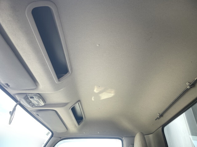 トヨタダイナアルミウイング小型（2t・3t）[写真32]