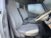 トヨタダイナアルミウイング小型（2t・3t）[写真34]