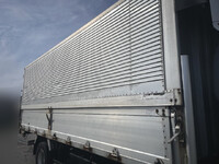 トヨタダイナアルミウイング小型（2t・3t）[写真06]