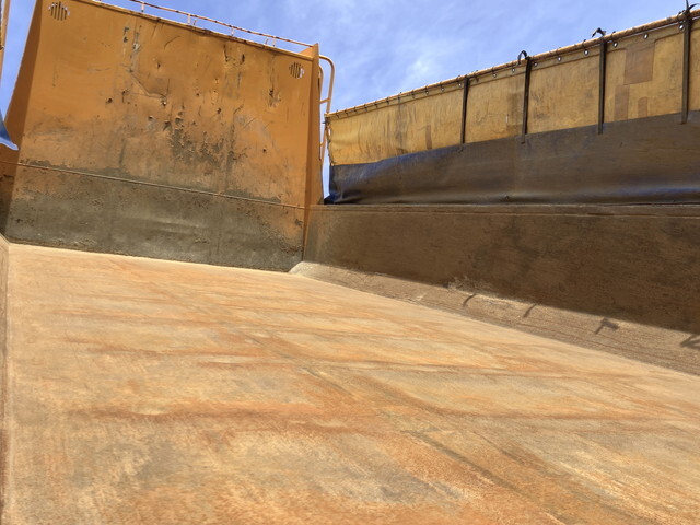 日野プロフィアダンプ大型（10t）[写真12]