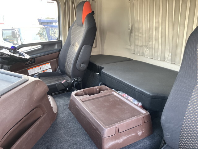 日野プロフィアダンプ大型（10t）[写真29]