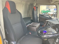 日野プロフィアダンプ大型（10t）[写真31]