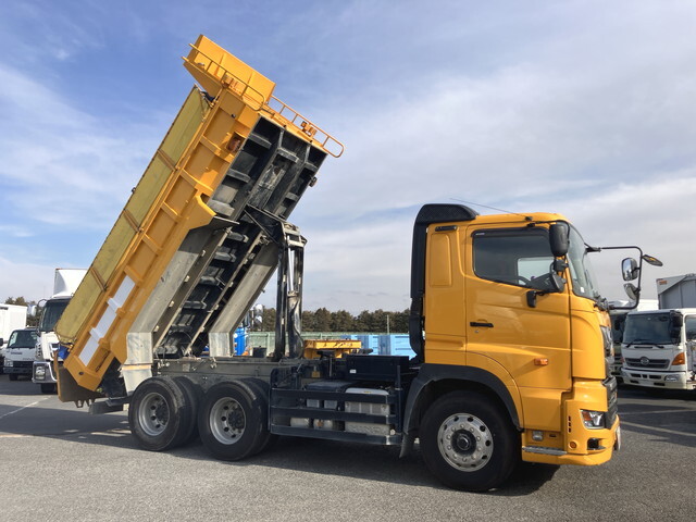 日野プロフィアダンプ大型（10t）[写真05]