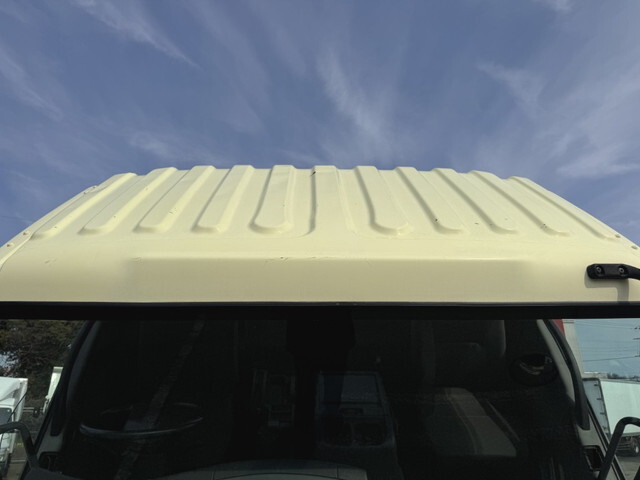 いすゞフォワードアルミバン中型（4t）[写真36]