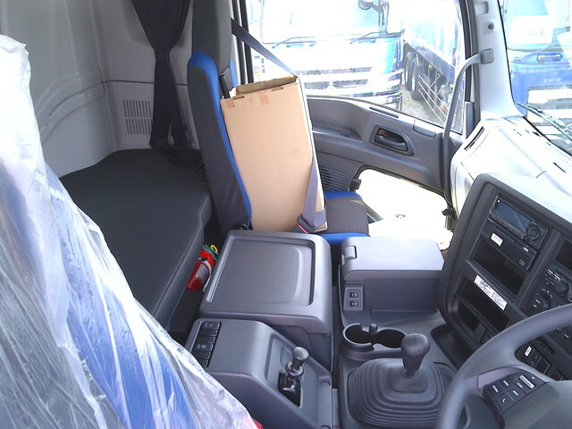 いすゞギガダンプ大型（10t）[写真25]