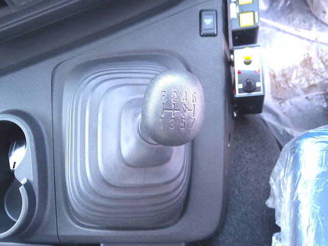 いすゞギガダンプ大型（10t）[写真29]