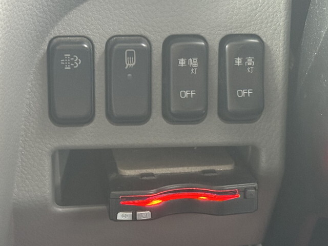 三菱ふそうキャンターアルミブロック小型（2t・3t）[写真10]