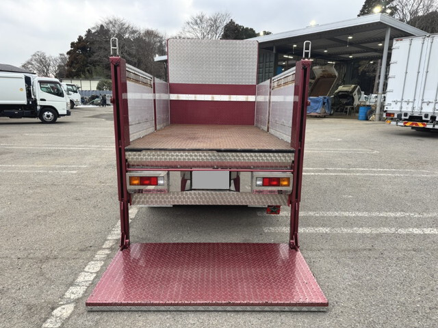 三菱ふそうキャンターアルミブロック小型（2t・3t）[写真16]