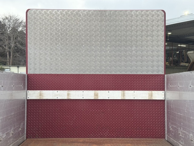 三菱ふそうキャンターアルミブロック小型（2t・3t）[写真19]