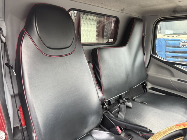 三菱ふそうキャンターアルミブロック小型（2t・3t）[写真05]