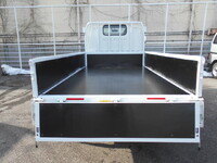 三菱ふそうキャンター平ボディ小型（2t・3t）[写真11]