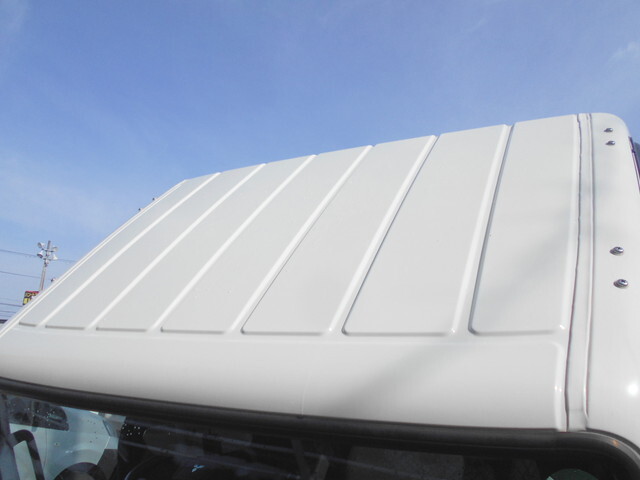 三菱ふそうキャンター平ボディ小型（2t・3t）[写真13]