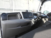 三菱ふそうキャンター平ボディ小型（2t・3t）[写真26]