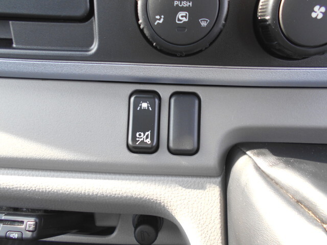 三菱ふそうキャンター平ボディ小型（2t・3t）[写真31]