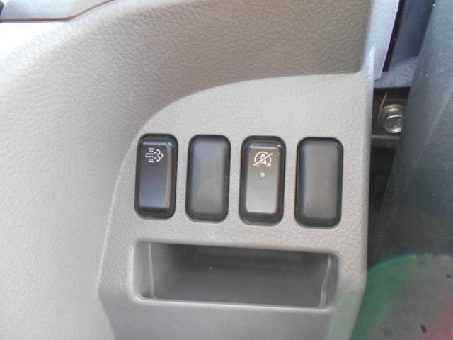 三菱ふそうキャンター平ボディ小型（2t・3t）[写真33]