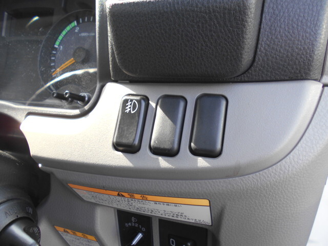 三菱ふそうキャンター平ボディ小型（2t・3t）[写真34]