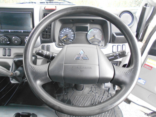 三菱ふそうキャンターダンプ小型（2t・3t）[写真31]