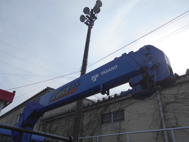 日野レンジャーセーフティクレーン3段中型（4t）[写真11]