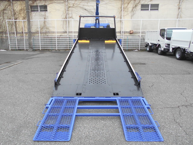 日野レンジャーセーフティクレーン3段中型（4t）[写真14]