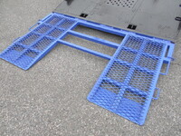 日野レンジャーセーフティクレーン3段中型（4t）[写真16]