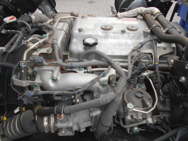 日野レンジャーセーフティクレーン3段中型（4t）[写真19]