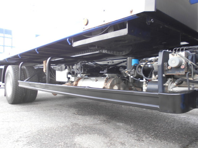 日野レンジャーセーフティクレーン3段中型（4t）[写真22]