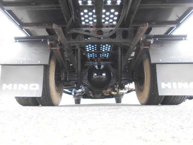 日野レンジャーセーフティクレーン3段中型（4t）[写真24]