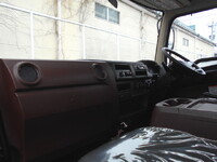 日野レンジャーセーフティクレーン3段中型（4t）[写真30]