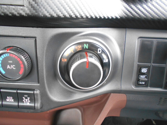 日野レンジャーセーフティクレーン3段中型（4t）[写真32]