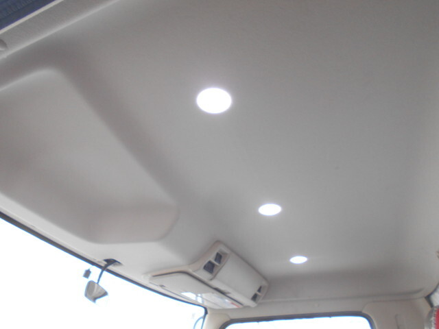 日野レンジャーセーフティクレーン3段中型（4t）[写真39]