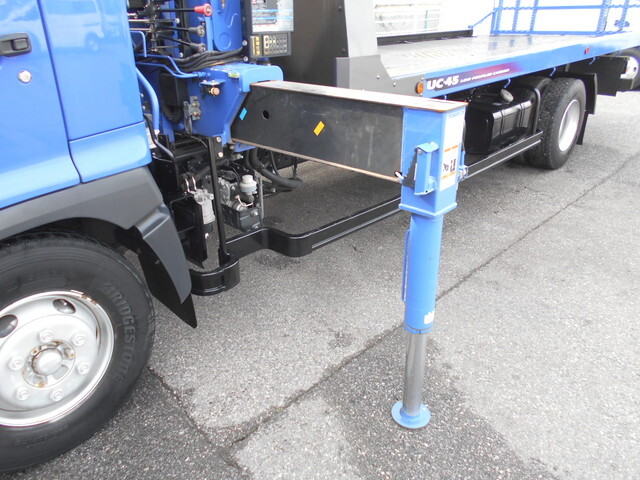 日野レンジャーセーフティクレーン3段中型（4t）[写真07]