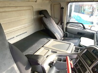 UDトラックスクオンアルミウイング大型（10t）[写真17]