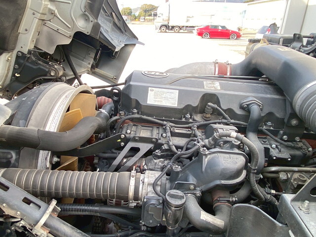 UDトラックスクオンアルミウイング大型（10t）[写真22]