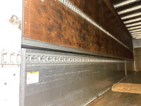 UDトラックスクオンアルミウイング大型（10t）[写真04]