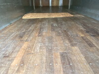 UDトラックスクオンアルミウイング大型（10t）[写真06]