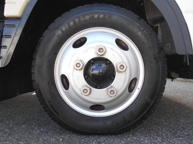 三菱ふそうキャンターダンプ小型（2t・3t）[写真23]