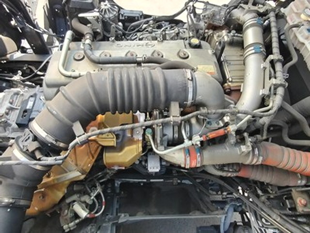 日野プロフィアアルミウイング大型（10t）[写真21]