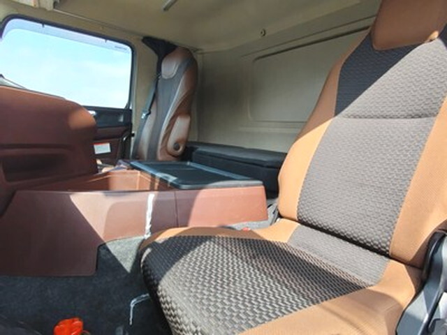 日野プロフィアアルミウイング大型（10t）[写真25]