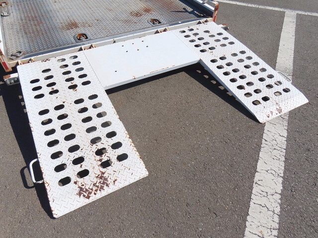 いすゞエルフセーフティローダー小型（2t・3t）[写真32]