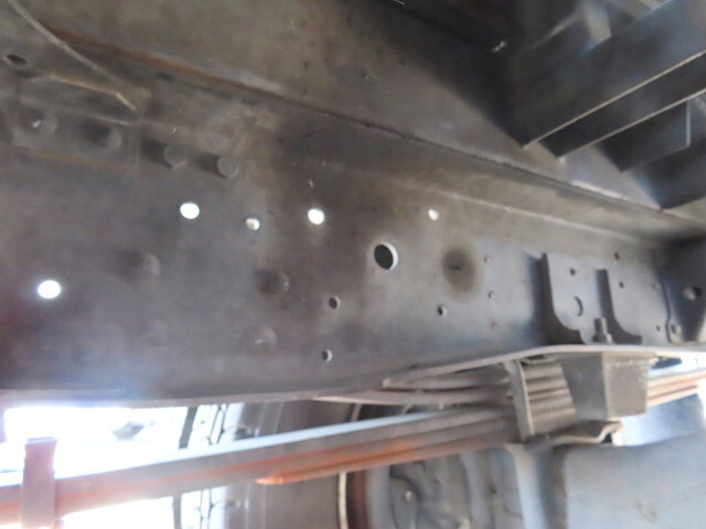 いすゞエルフセーフティローダー小型（2t・3t）[写真09]