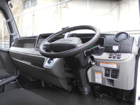 三菱ふそうキャンターセーフティローダー小型（2t・3t）[写真27]