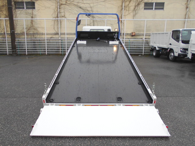 三菱ふそうキャンターセーフティローダー小型（2t・3t）[写真09]