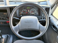 いすゞエルフアルミバン小型（2t・3t）[写真13]