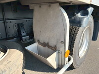 いすゞエルフアルミバン小型（2t・3t）[写真27]