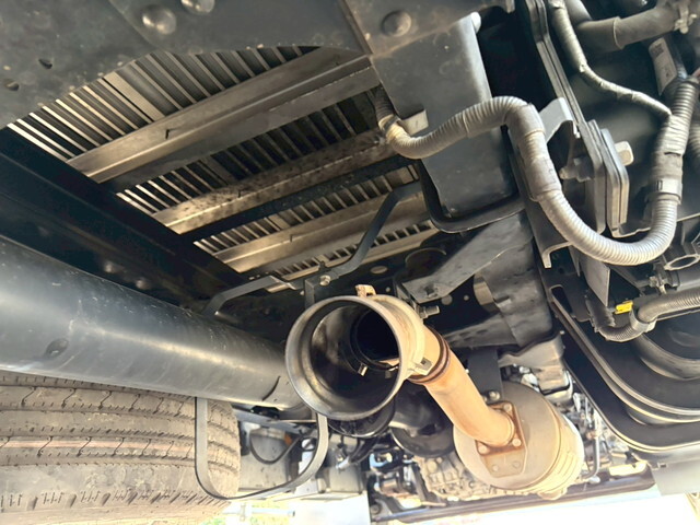 いすゞエルフアルミバン小型（2t・3t）[写真39]