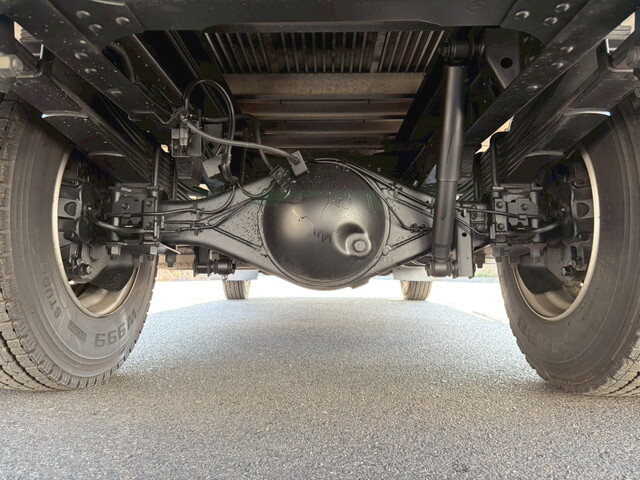 いすゞエルフアルミバン小型（2t・3t）[写真40]