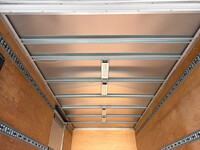 三菱ふそうキャンターアルミバン小型（2t・3t）[写真23]