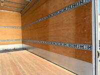 三菱ふそうキャンターアルミバン小型（2t・3t）[写真25]